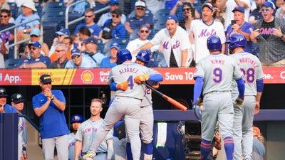 Mets Break Up No-Hitter, Shock Blue Jays In 9th Inning